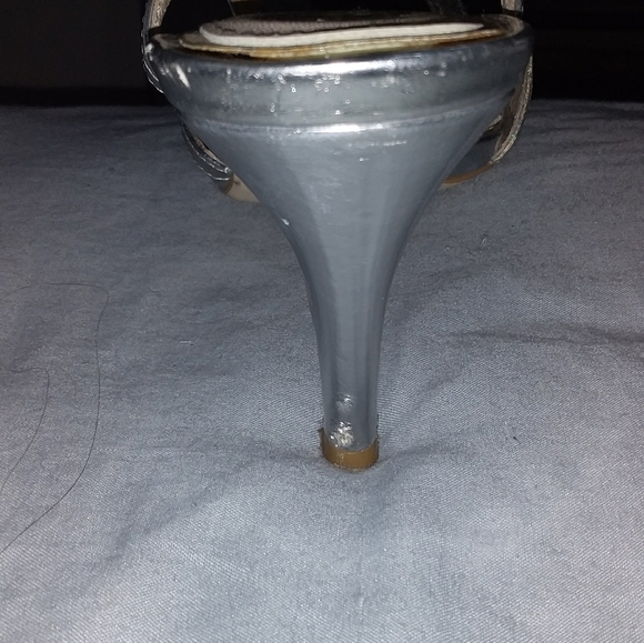 Size 6 Silver Bedazzle High Heel Shoes - Picture 6 of 7